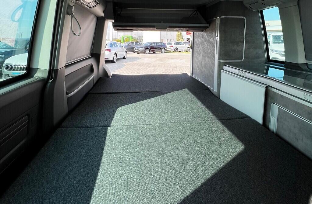 O021U02377_26.webp_Akční California 6.1 Ocean 2,0 TDI 4MOT DSG 110 kW  Skladem