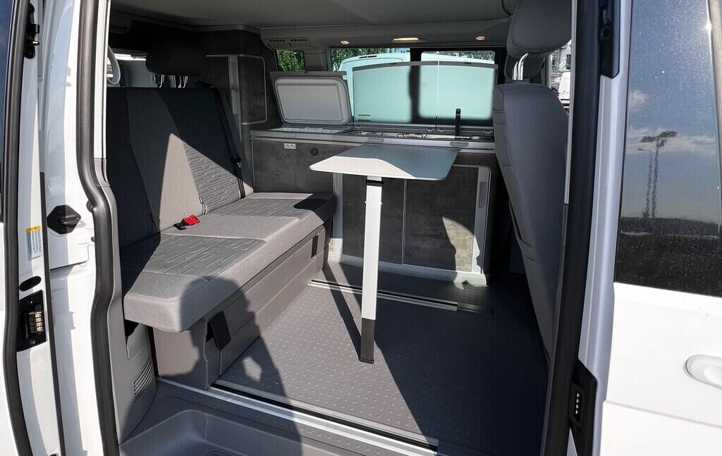 O021U02377_30.webp_Akční California 6.1 Ocean 2,0 TDI 4MOT DSG 110 kW  Skladem