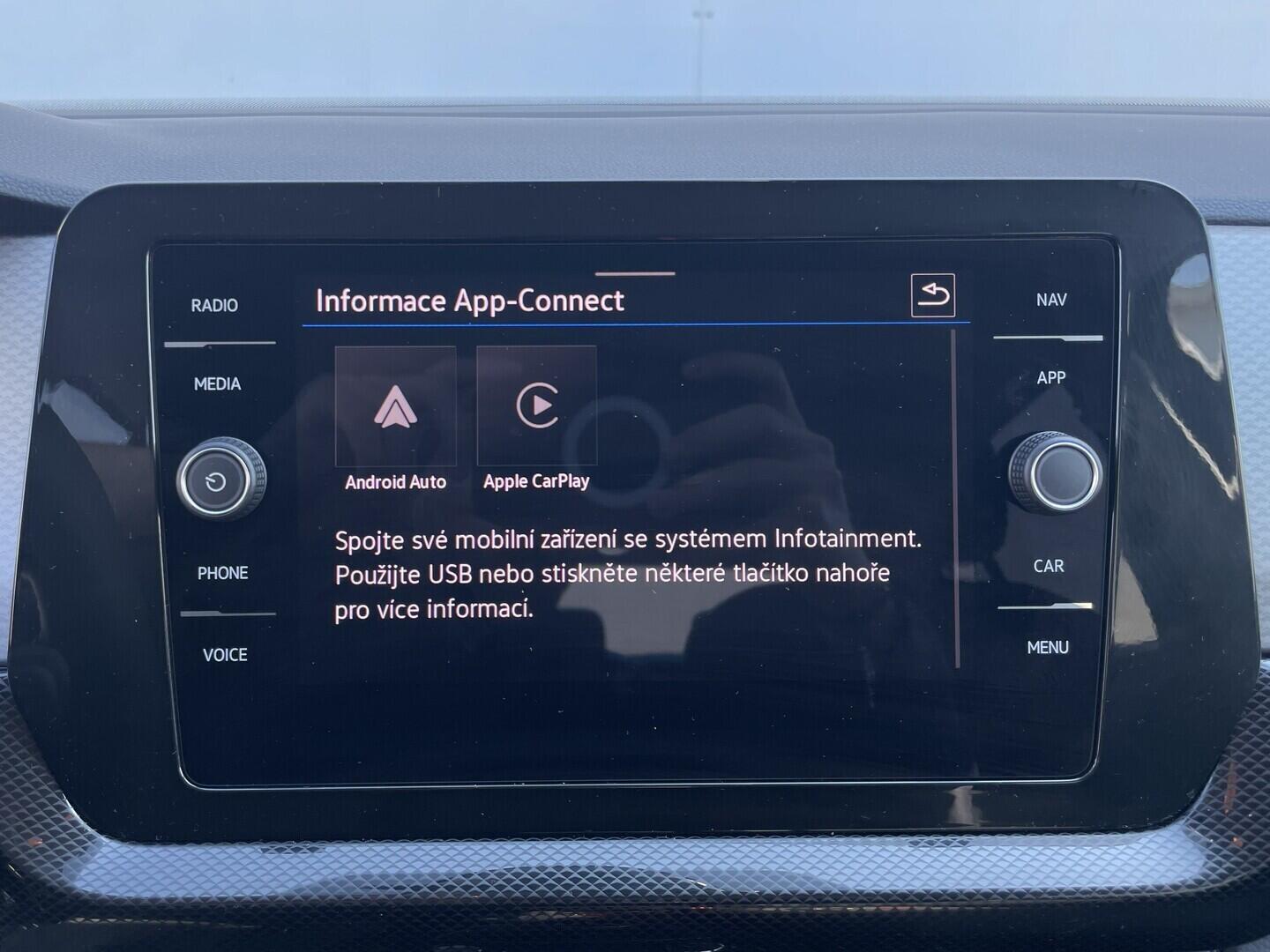 O119V06984_27.webp_T-CROSS People 1.0 TSI 85 kW automat, DPH