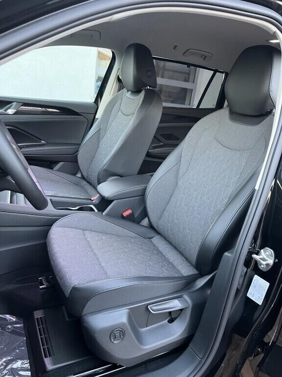 O121O07615_21.webp_Tayron People 1,5 eTSI 7DSG 110 kW