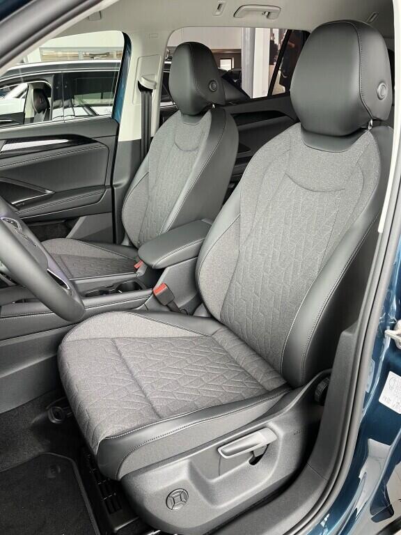 O121O07616_21.webp_Tayron People 1,5 eTSI 7DSG 110 kW