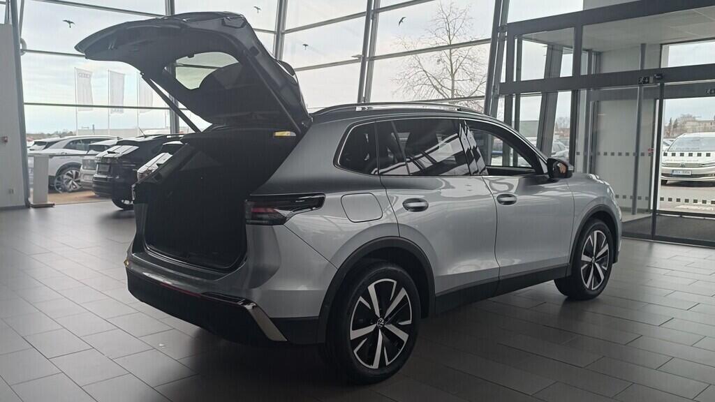 O121O07645_15.webp_Tiguan Elegance 1,5 eTSI 110 kW 7 DSG