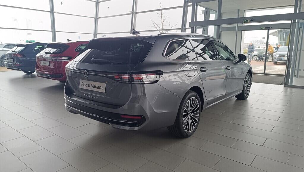 O121O07665_17.webp_Passat Elegance 2,0 TDI 110 kW 7 DSG