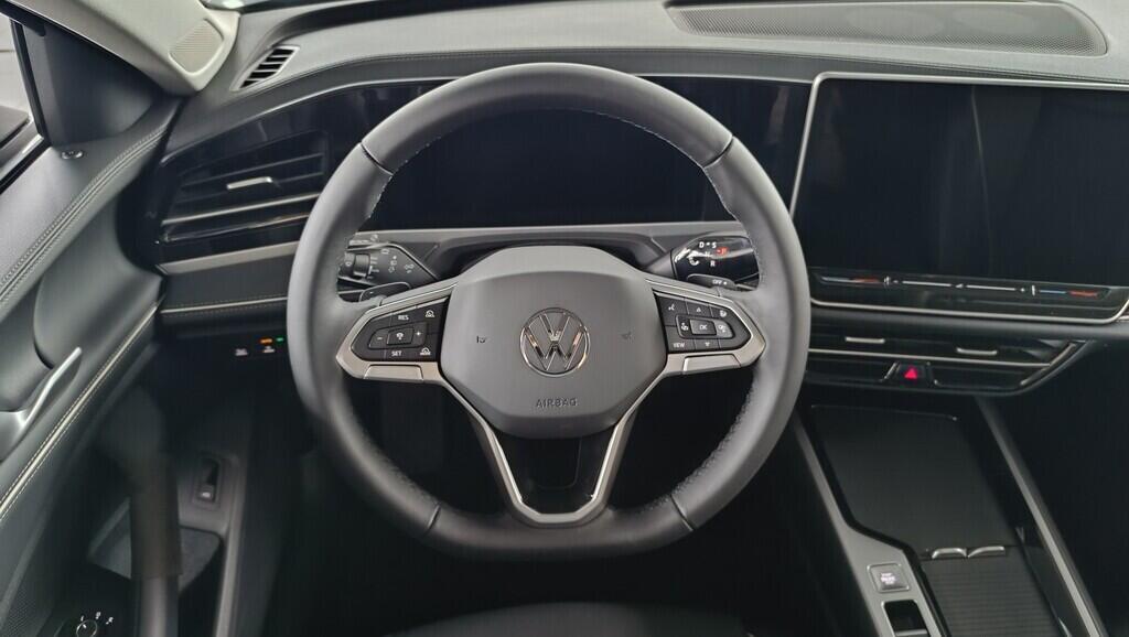O121O07665_25.webp_Passat Elegance 2,0 TDI 110 kW 7 DSG