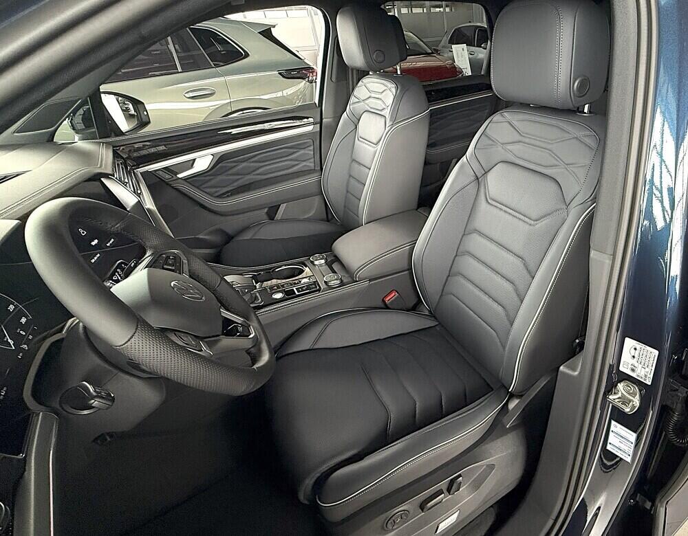 O121O07700_20.webp_Touareg R-Line V6 3,0 TDI 210 kW Tiptronic 8st. automat
