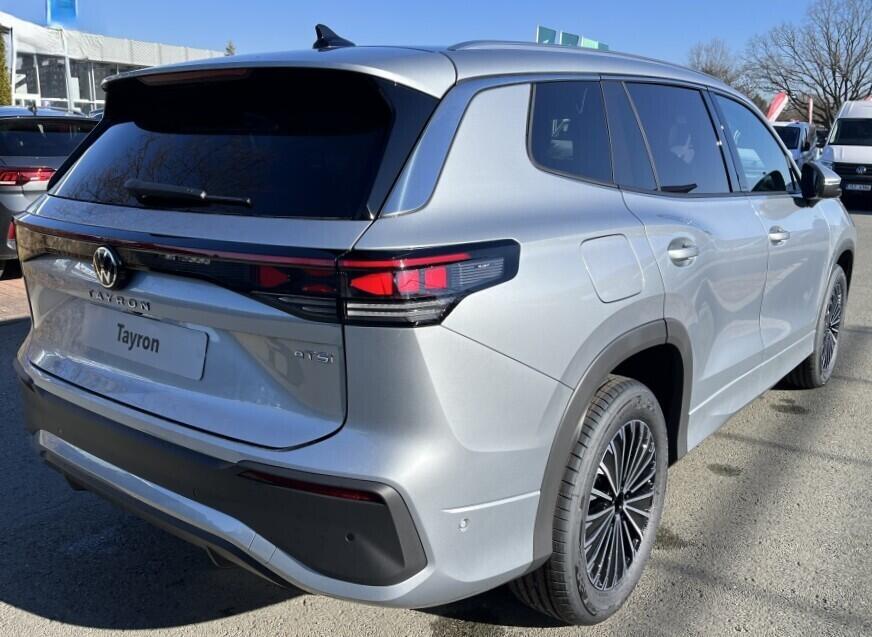 O121O07737_16.webp_Tayron People 1,5 eTSI 7DSG 110 kW