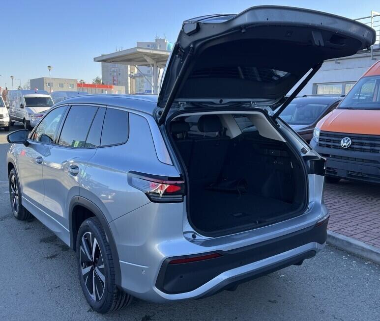 O121O07785_13.webp_Tayron People 2,0 TDI 7DSG 110 kW