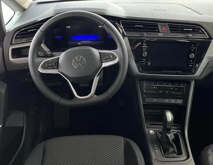 O121O07790_23.webp_Touran People 1,5 TSI EVO 110 kW 7 DSG