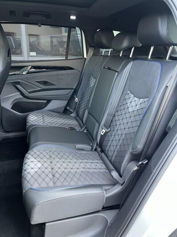 O121O07821_19.webp_Tayron R-Line People 2,0 TDI 110 kW 7 DSG