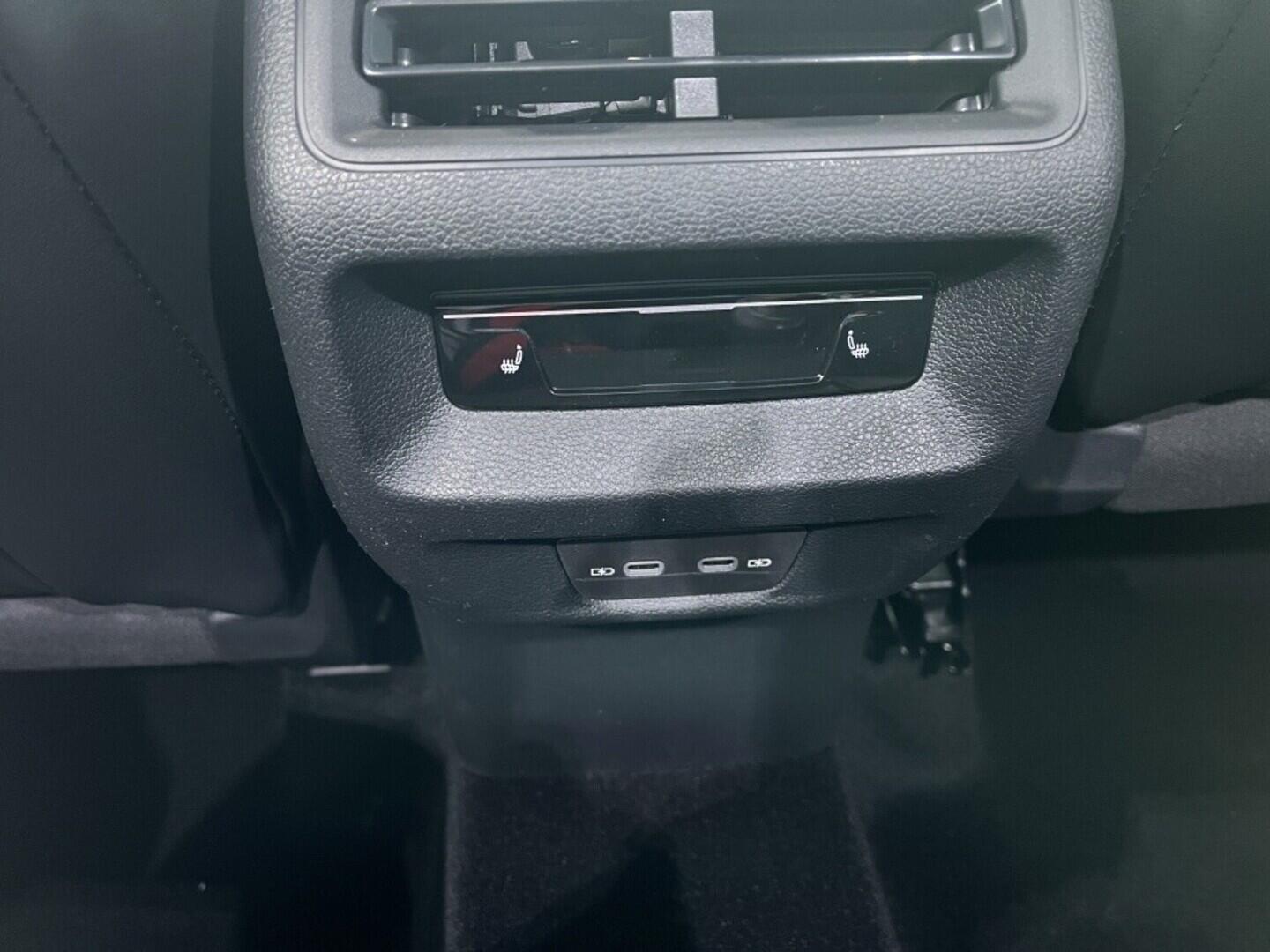 O121O07821_26.webp_Tayron R-Line People 2,0 TDI 110 kW 7 DSG