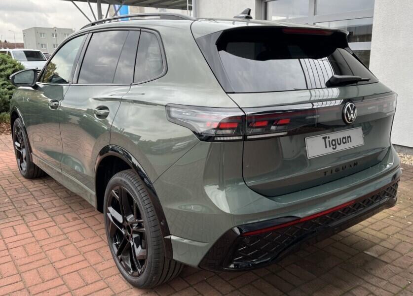 O121O07826_12.webp_Tiguan R-Line 1,5 TSI eHybrid 150 kW 6 DSG