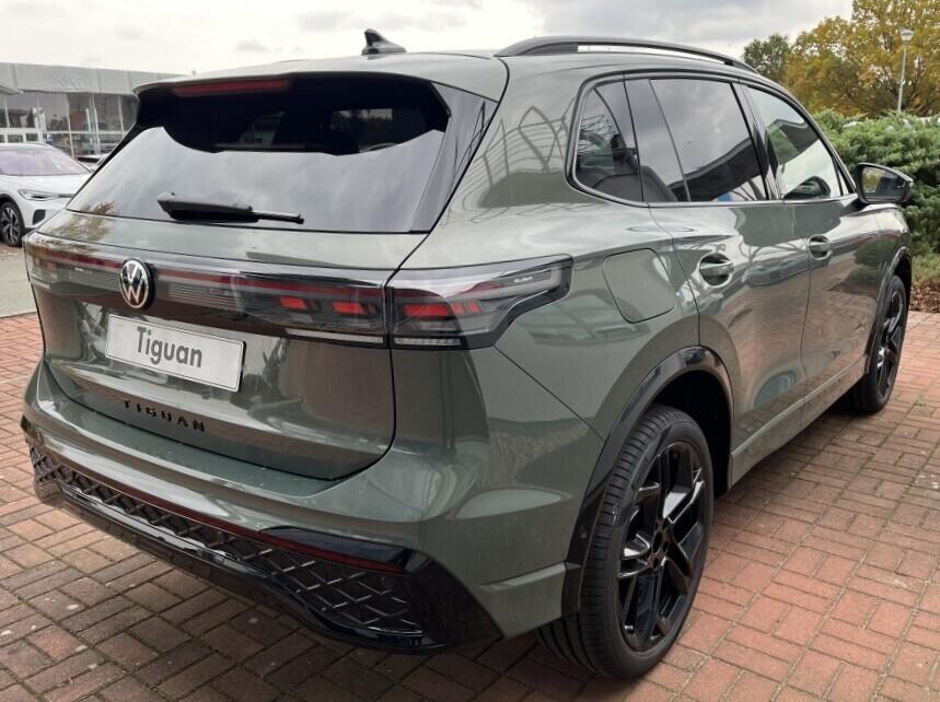 O121O07826_16.webp_Tiguan R-Line 1,5 TSI eHybrid 150 kW 6 DSG
