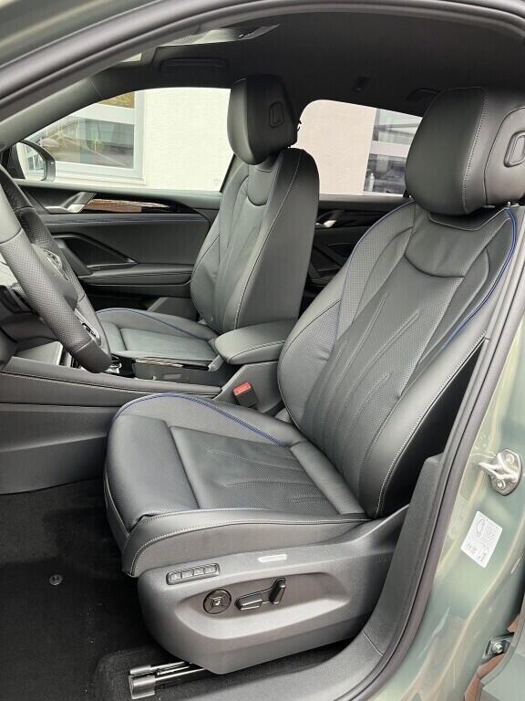 O121O07826_21.webp_Tiguan R-Line 1,5 TSI eHybrid 150 kW 6 DSG