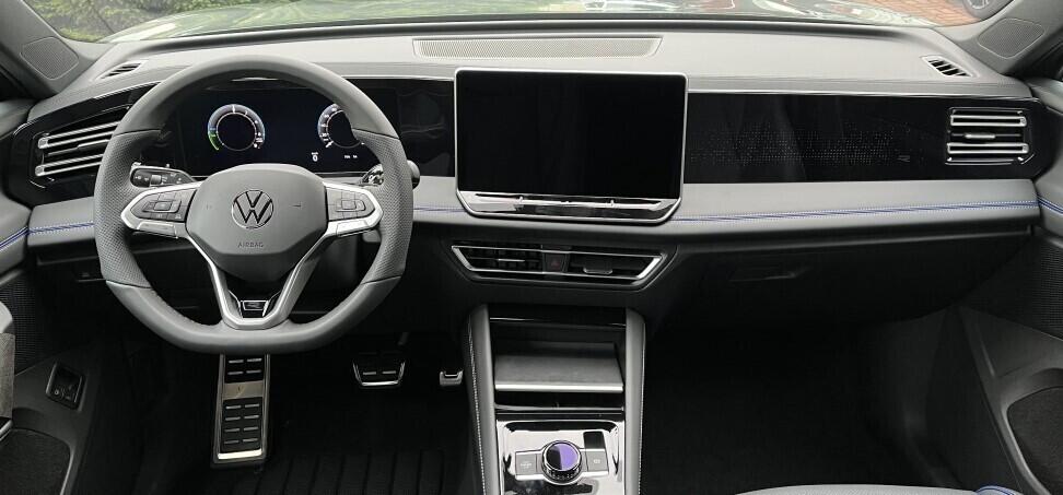 O121O07826_22.webp_Tiguan R-Line 1,5 TSI eHybrid 150 kW 6 DSG