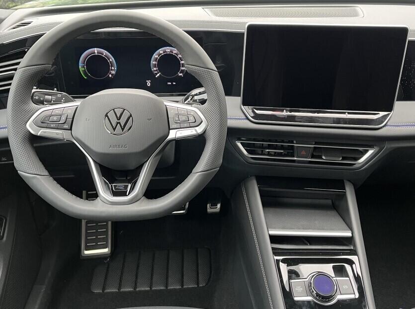 O121O07826_23.webp_Tiguan R-Line 1,5 TSI eHybrid 150 kW 6 DSG