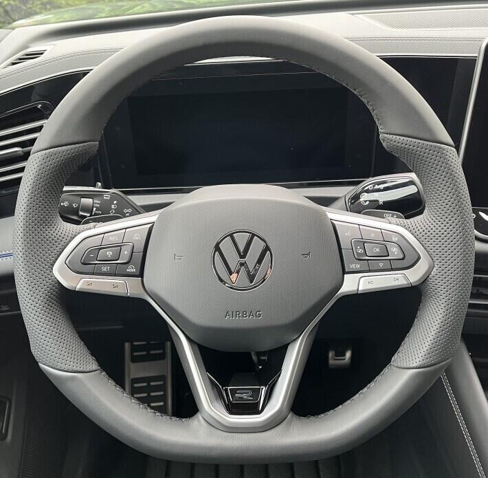 O121O07826_24.webp_Tiguan R-Line 1,5 TSI eHybrid 150 kW 6 DSG