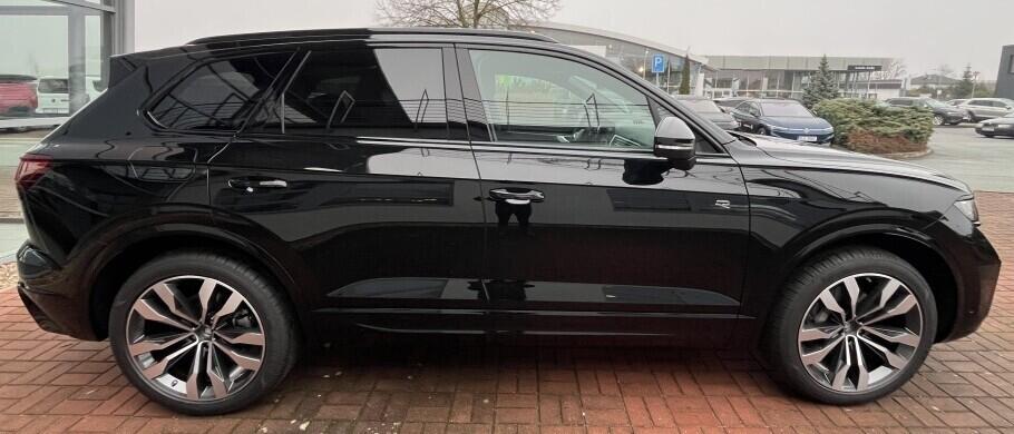 O121O07847_17.webp_Touareg R-Line People 3,0 TDI 170 kW 8 st.automat