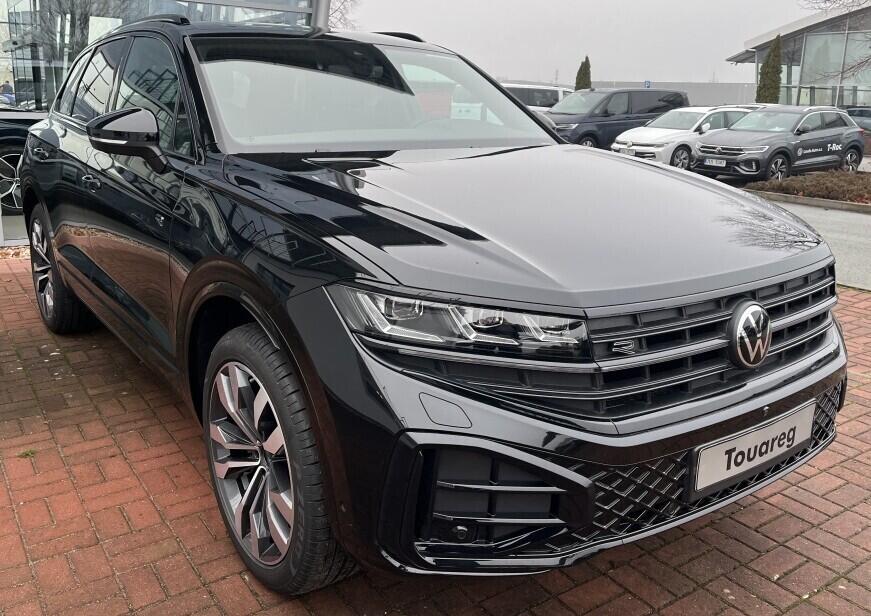 O121O07847_18.webp_Touareg R-Line People 3,0 TDI 170 kW 8 st.automat