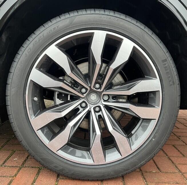 O121O07847_27.webp_Touareg R-Line People 3,0 TDI 170 kW 8 st.automat