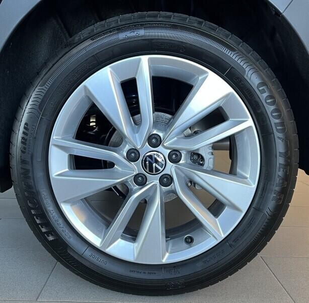 O121O07853_25.webp_Taigo People 1,0 TSI 85 kW 7 DSG