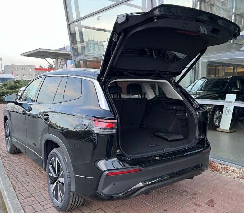 O121O07854_13.webp_Tayron People 2,0 TDI 110 kW 7 DSG