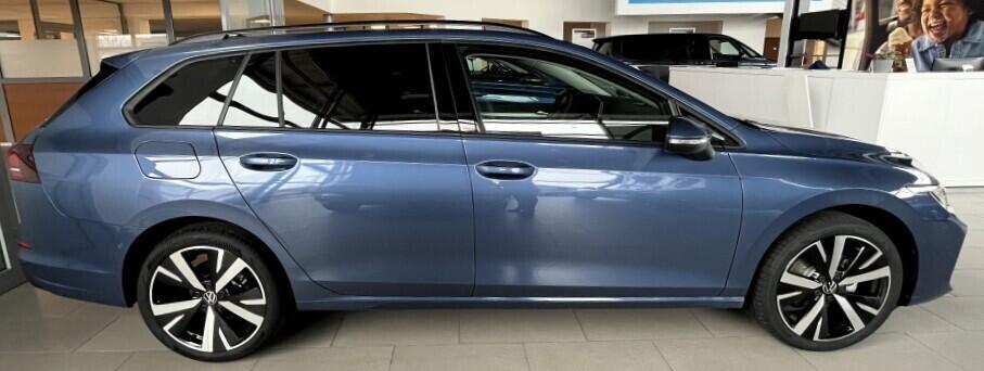 O121O07861_17.webp_Golf Variant People 1,5 eTS 85 kW 7 DSG