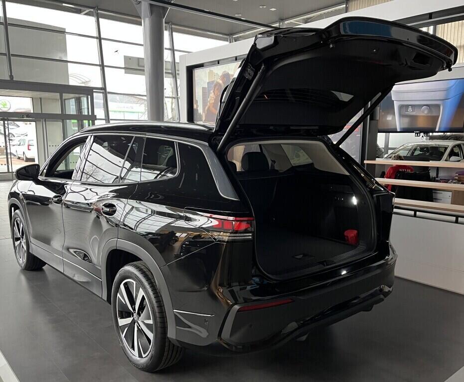 O121O07863_13.webp_Tayron People 2,0 TDI 110 kW 7 DSG