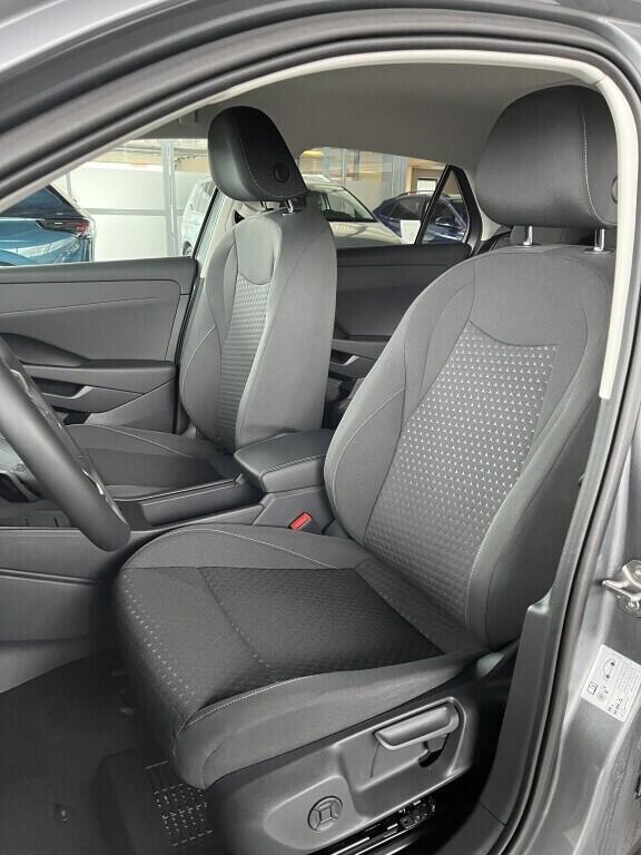 O121O07878_21.webp_T-Roc Life 1,5 eTS 85 kW 7 DSG