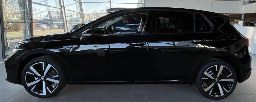 O121O07881_11.webp_Golf People 1,5 eTSI 85 kW 7 DSG