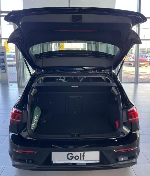 O121O07881_15.webp_Golf People 1,5 eTSI 85 kW 7 DSG