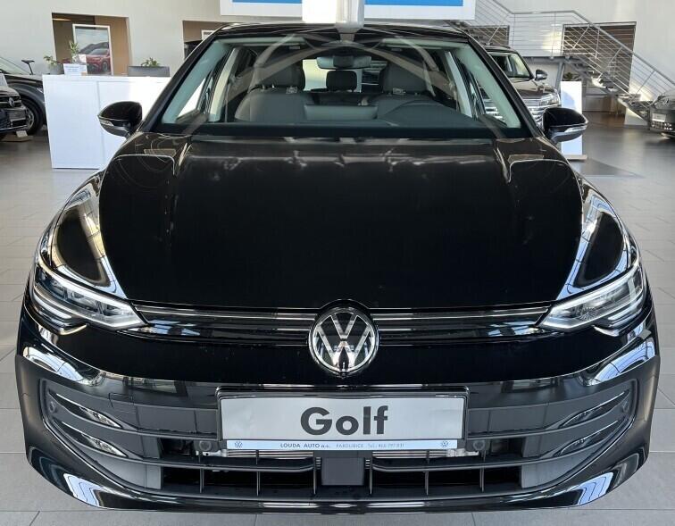 O121O07881_19.webp_Golf People 1,5 eTSI 85 kW 7 DSG