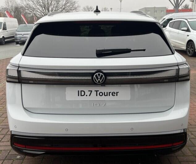 O121O07882_14.webp_ID.7 Tourer Pro S People 210  kW 86 kW