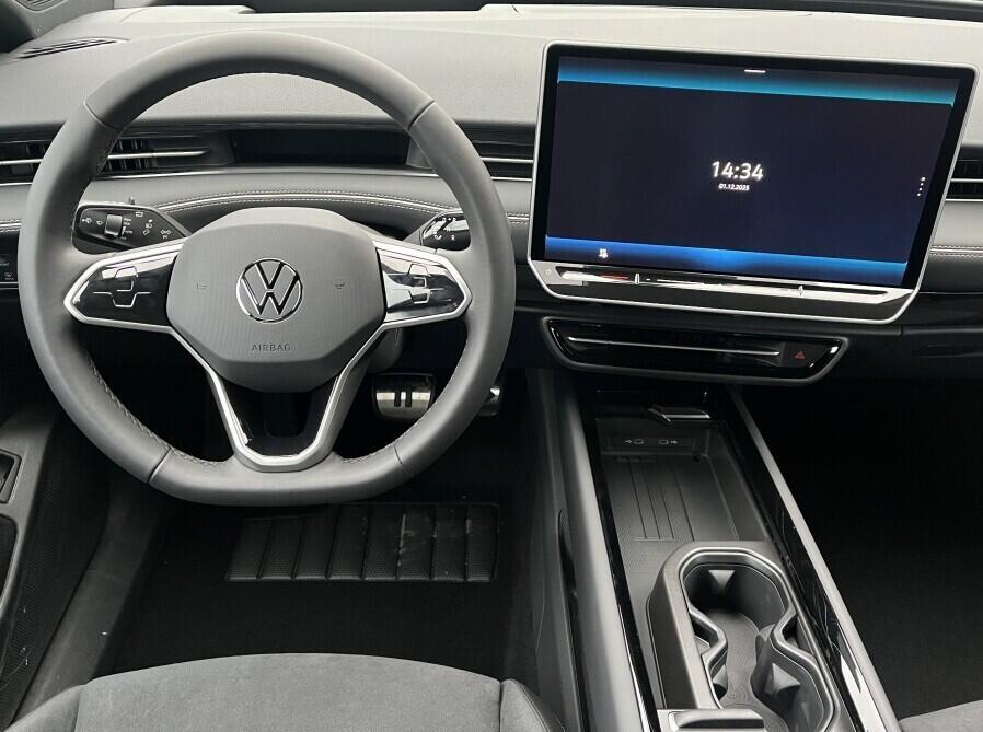 O121O07882_23.webp_ID.7 Tourer Pro S People 210  kW 86 kW