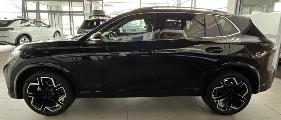 O121O07885_11.webp_Tiguan R-Line 1,5 TSI eHybrid 150 kW 6 DSG