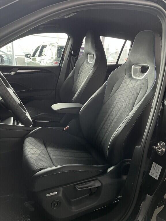 O121O07885_21.webp_Tiguan R-Line 1,5 TSI eHybrid 150 kW 6 DSG