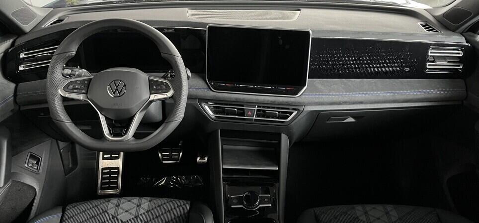 O121O07885_22.webp_Tiguan R-Line 1,5 TSI eHybrid 150 kW 6 DSG