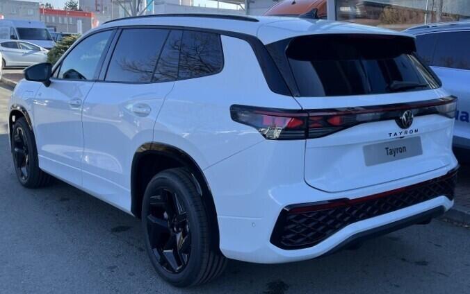 O121O07889_12.webp_Tayron R-Line 1,5 TSI eHybrid 150 kW 6 DSG