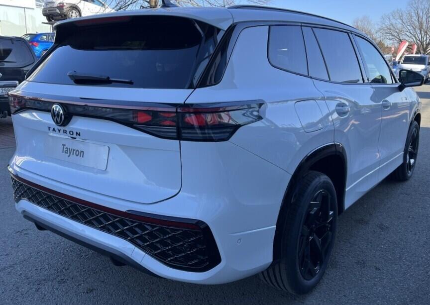 O121O07889_16.webp_Tayron R-Line 1,5 TSI eHybrid 150 kW 6 DSG