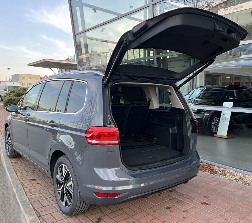 O121O07891_13.webp_Touran People 1,5 TSI EVO2 7DSG 110 kW