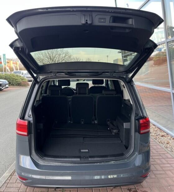 O121O07891_15.webp_Touran People 1,5 TSI EVO2 7DSG 110 kW