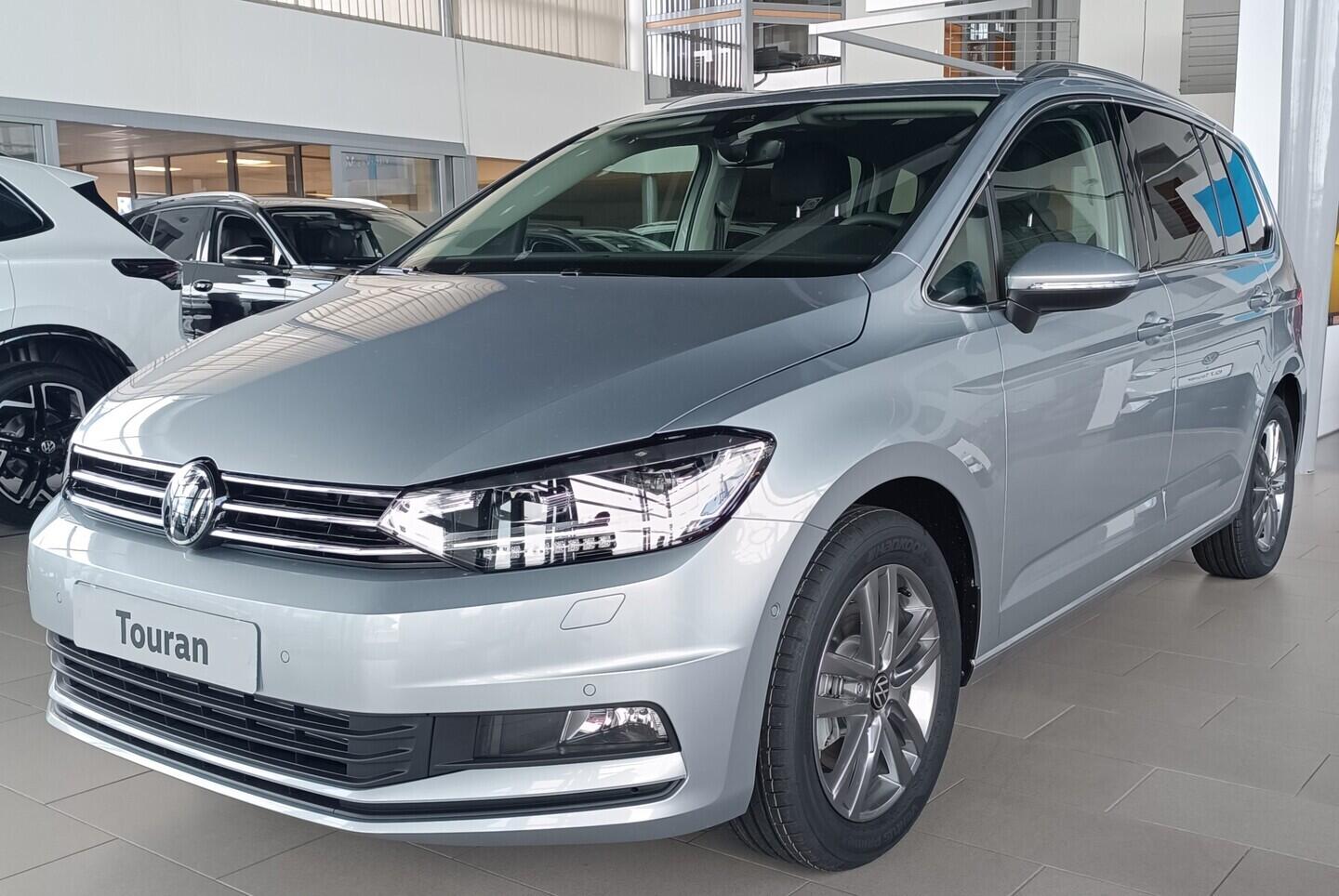 O121O07892_10.webp_Touran People 1,5 TSI EVO2 7DSG 110 kW