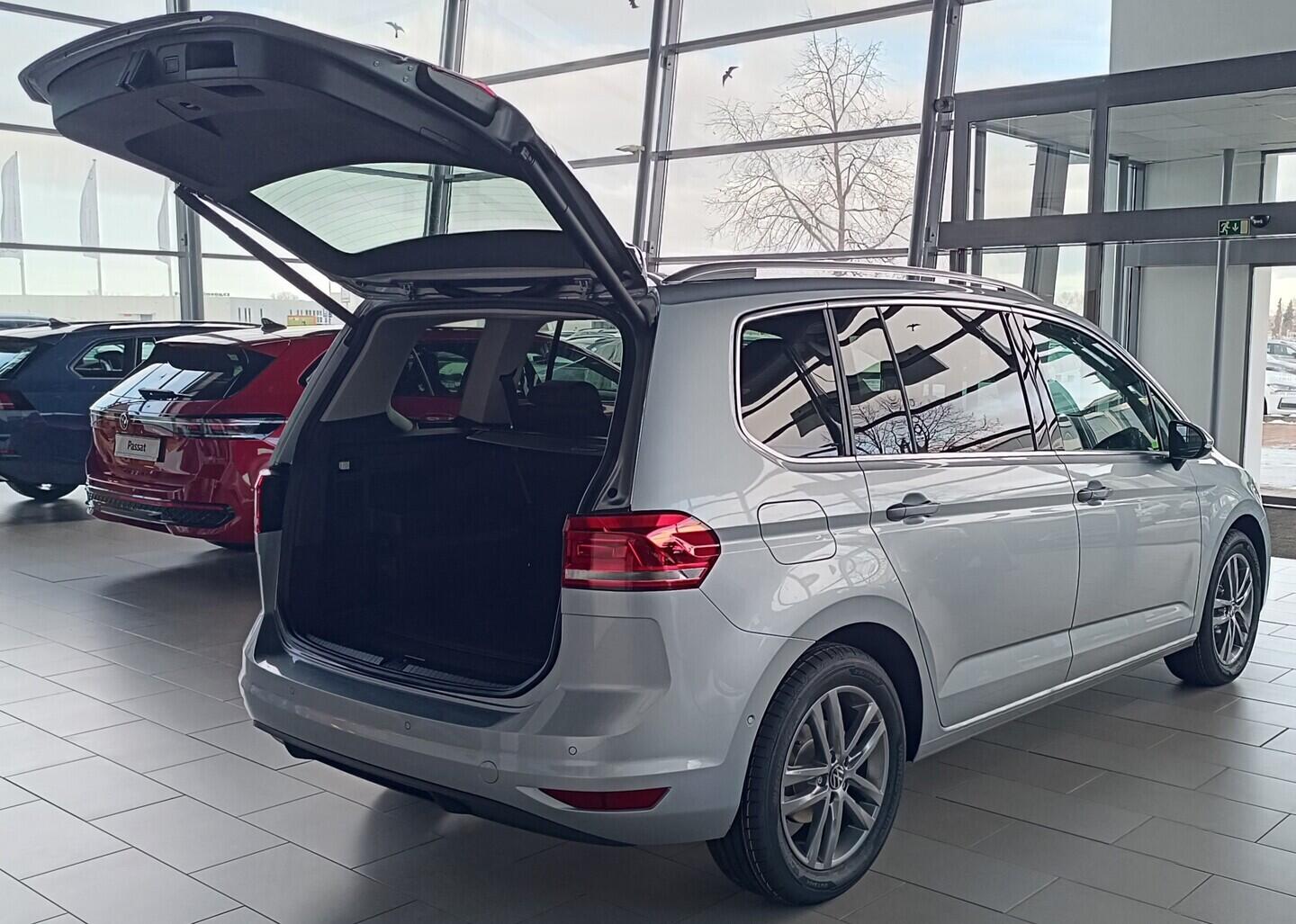 O121O07892_16.webp_Touran People 1,5 TSI EVO2 7DSG 110 kW