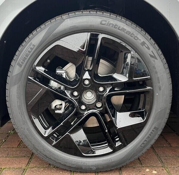 O121O07893_26.webp_Passat R-Line 2,0 TSI 150 kW 7 DSG