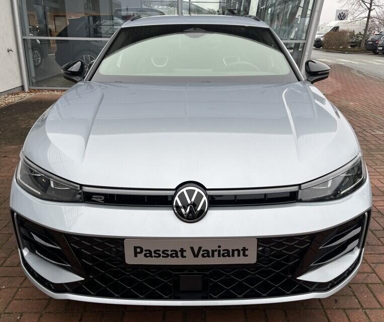 O121O07894_19.webp_Passat R-Line 2,0 TDI 110 kW 7 DSG