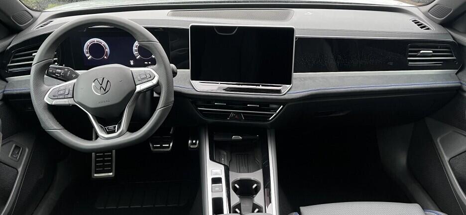 O121O07894_23.webp_Passat R-Line 2,0 TDI 110 kW 7 DSG