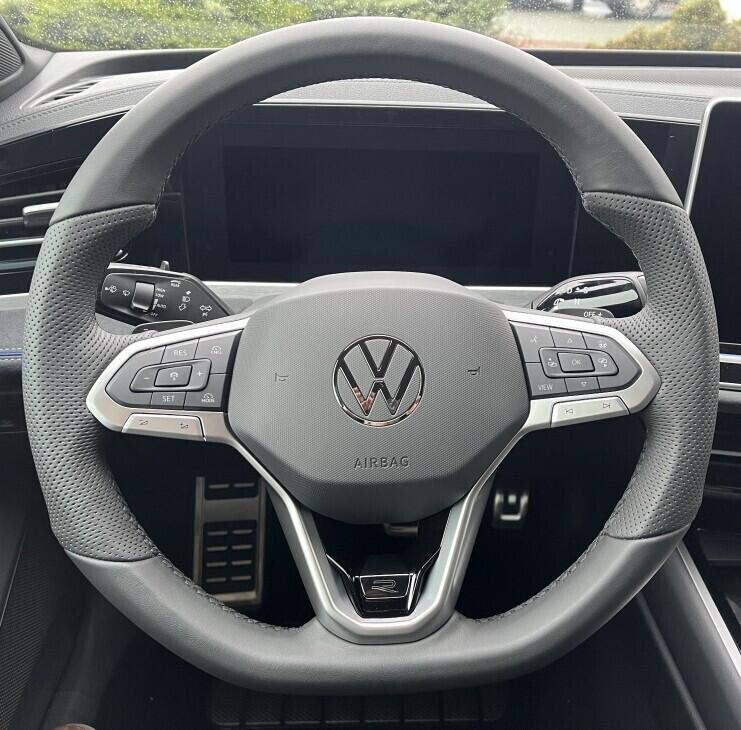 O121O07894_25.webp_Passat R-Line 2,0 TDI 110 kW 7 DSG