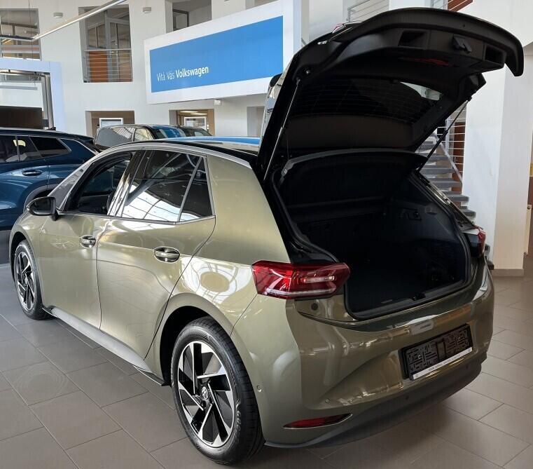 O121O07895_13.webp_ID.3 Pure People 125kW  kW