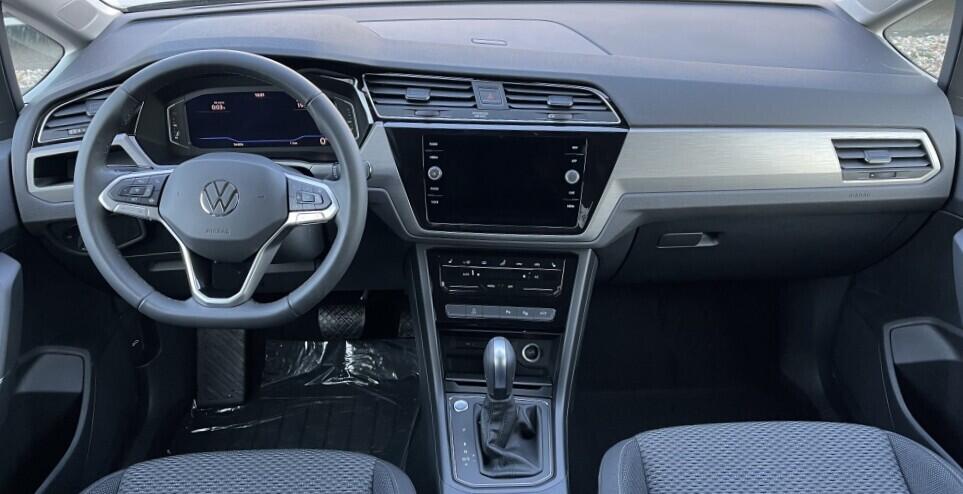 O121O07904_22.webp_Touran Friends 1,5 TSI 110 kW 7 DSG