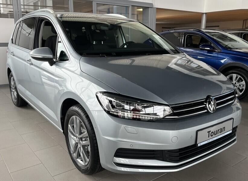 O121O07905_18.webp_Touran Friends 1,5 TSI 110 kW 7 DSG