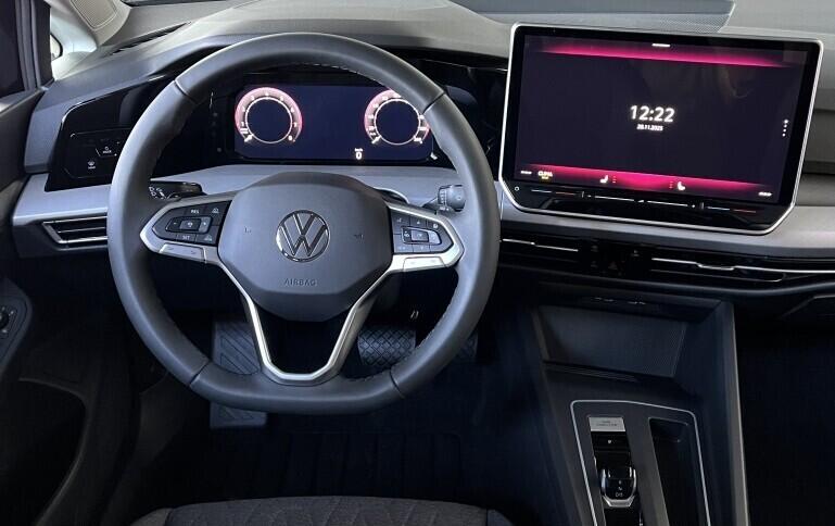 O121O07906_23.webp_Golf People 1,5 eTSI 85 kW 7 DSG